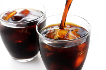 脱水と急性カフェイン中毒の関係とは？