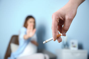 受動喫煙が妊婦と胎児に及ぼす影響とは？