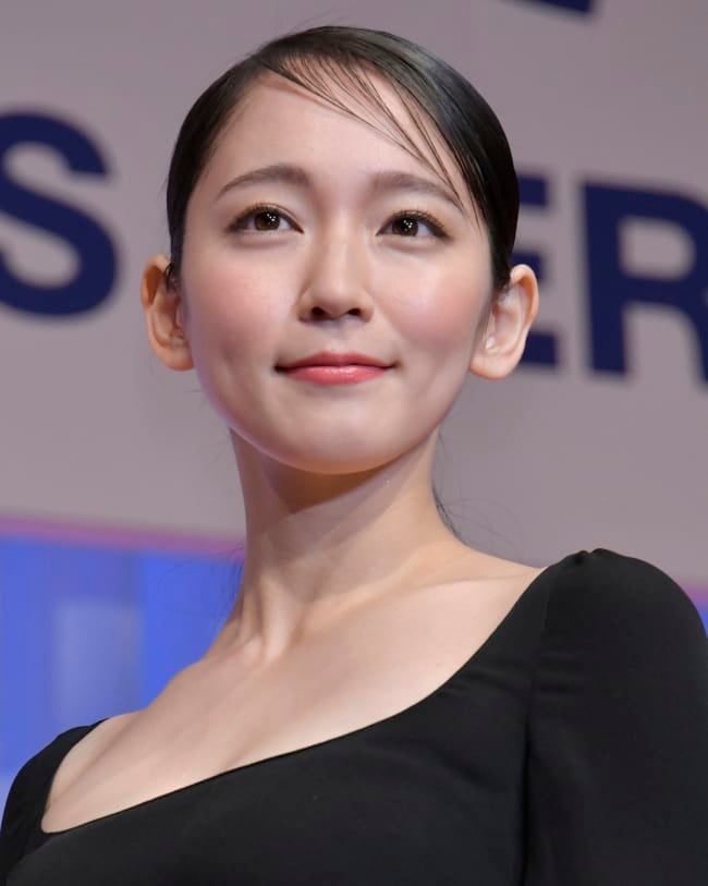 吉岡里帆さん（2019年1月、時事通信フォト）