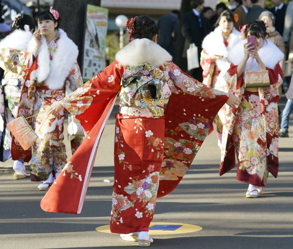 新成人女性が「振り袖」で成人式に出席する意味 | オトナンサー