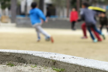 屋外で子どもを遊ばせた場合、感染リスクは？