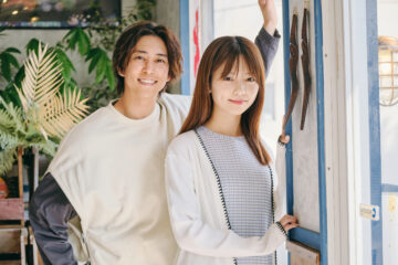 「私たち結婚しました3」に出演する島崎遥香さん（右）と佐野岳さん（C）AbemaTV, Inc.