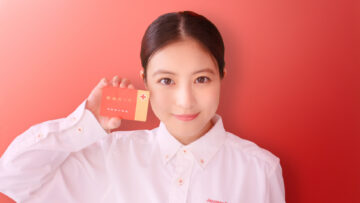 日本赤十字社「めぐる献血プロジェクト」の新テレビCMに出演している今田美桜さん