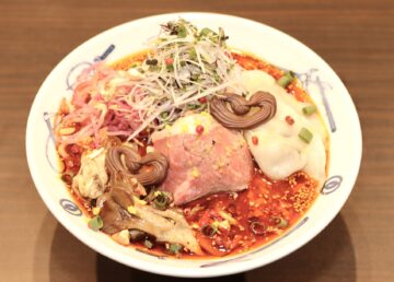 バレンタインデー向けチョコラーメン「レッドガーナ2024」