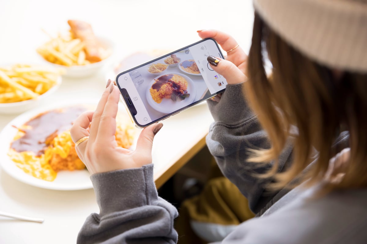 飲食店が店内での撮影を許可するメリット、デメリットは？