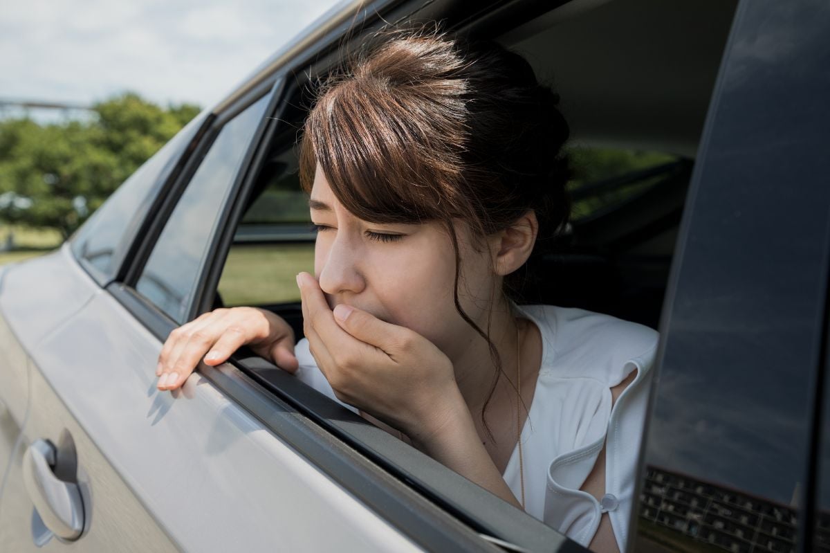 大人になっても「よく乗り物酔いする」人の特徴って？