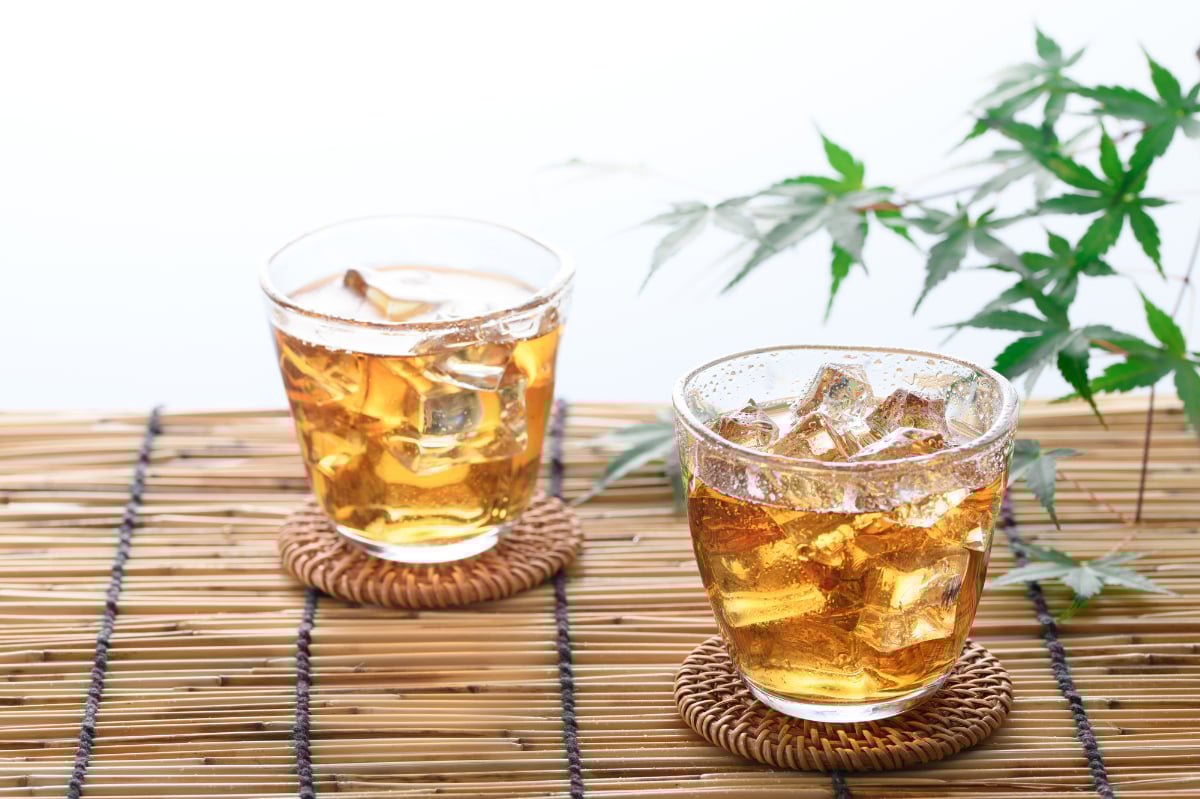 ウーロン茶を飲むと血糖値が下がるのは本当？