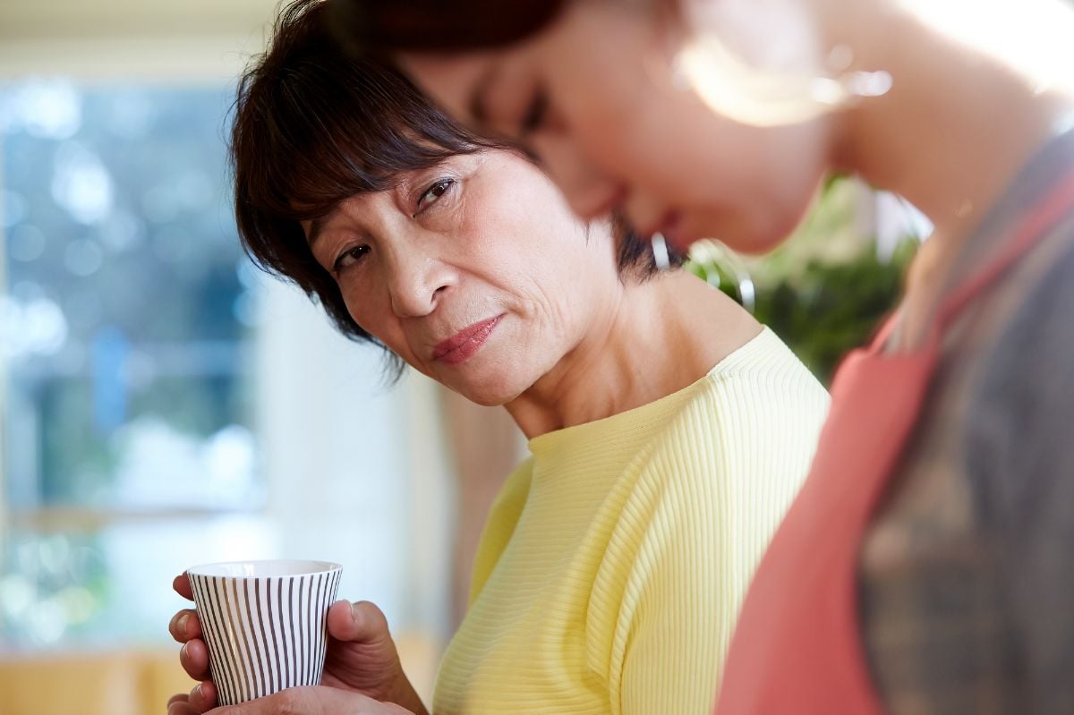 「夫の体形」なぜ妻に向けて発言する？