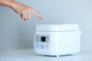 「アイラップ」を炊飯器に入れて使用しないよう、公式アカウントが注意喚起（画像はイメージ）