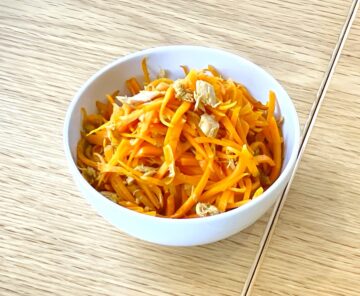 完成した「にんじんシリシリ」（JA全農広報部の公式Xアカウントより）