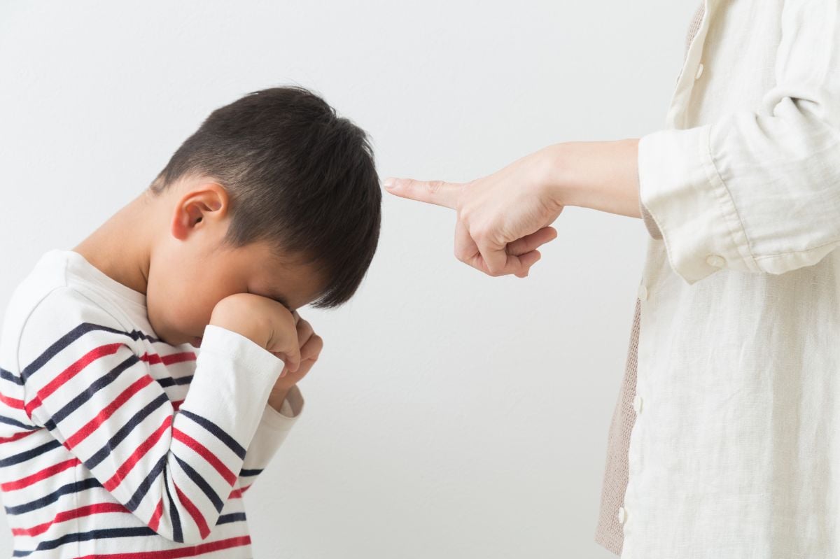 第三者の存在を利用した「しつけ」はよくないもの？