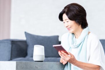 介護・見守りに「音声AIアシスタント」が効果的