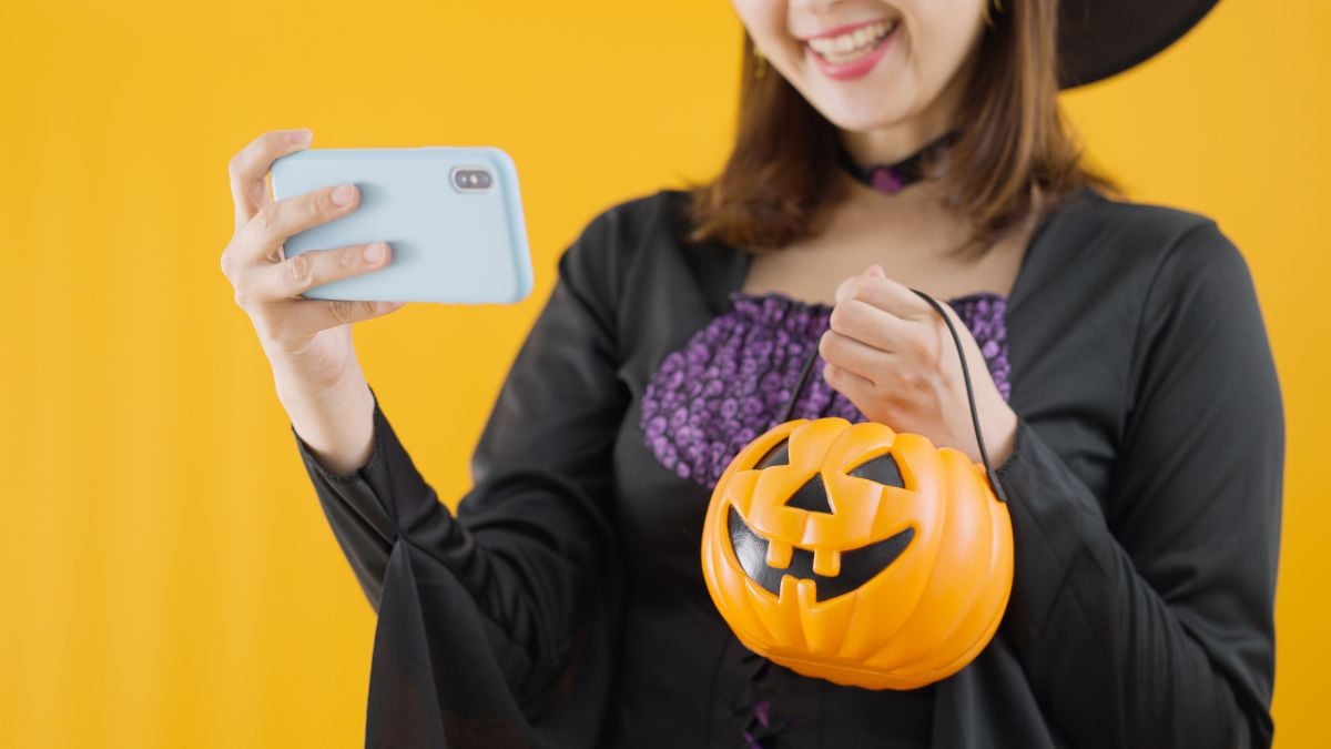 仮装写真によって個人情報が流出？