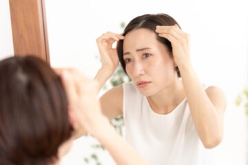 流行遅れのヘアスタイルは?(画像はイメージ)