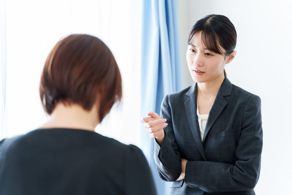 部下を厳しく叱責したら法的責任を問われる可能性は？（画像はイメージ）