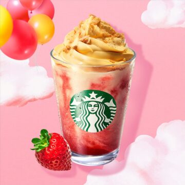 「スターバックス ストロベリー フラペチーノ」