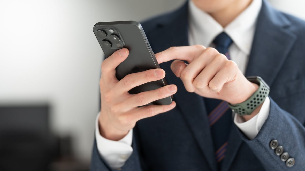 大会でミスをしたスポーツ選手に対し「戦犯」と投稿するのは犯罪？（画像はイメージ）