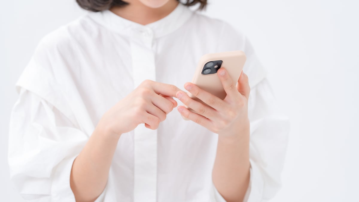 子どもにスマホを持たせるのはいつが正解？（画像はイメージ）