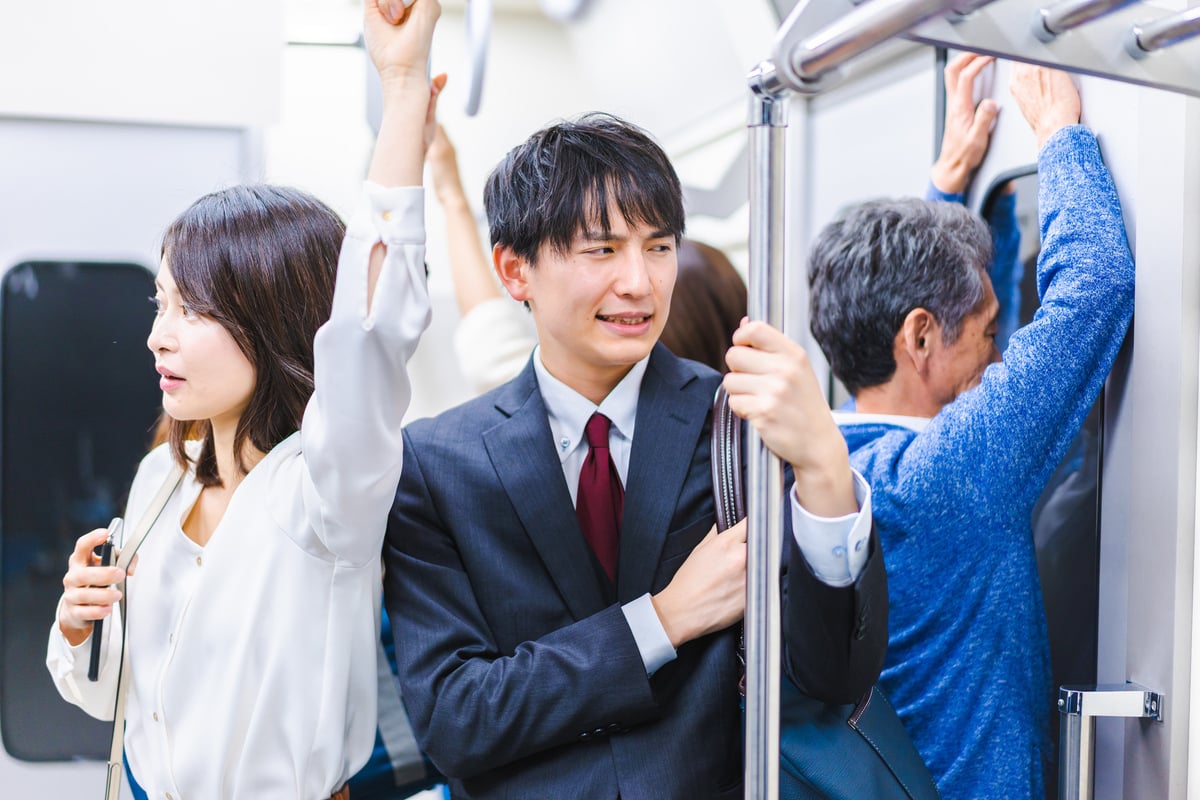 電車が止まってしまったときに気持ちを落ち着かせるには？（画像はイメージ）