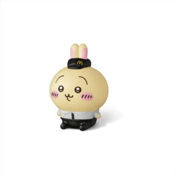 「ちいかわ」第2弾の「うさぎ（マクドナルド クルー）」（C）nagano／chiikawa committee