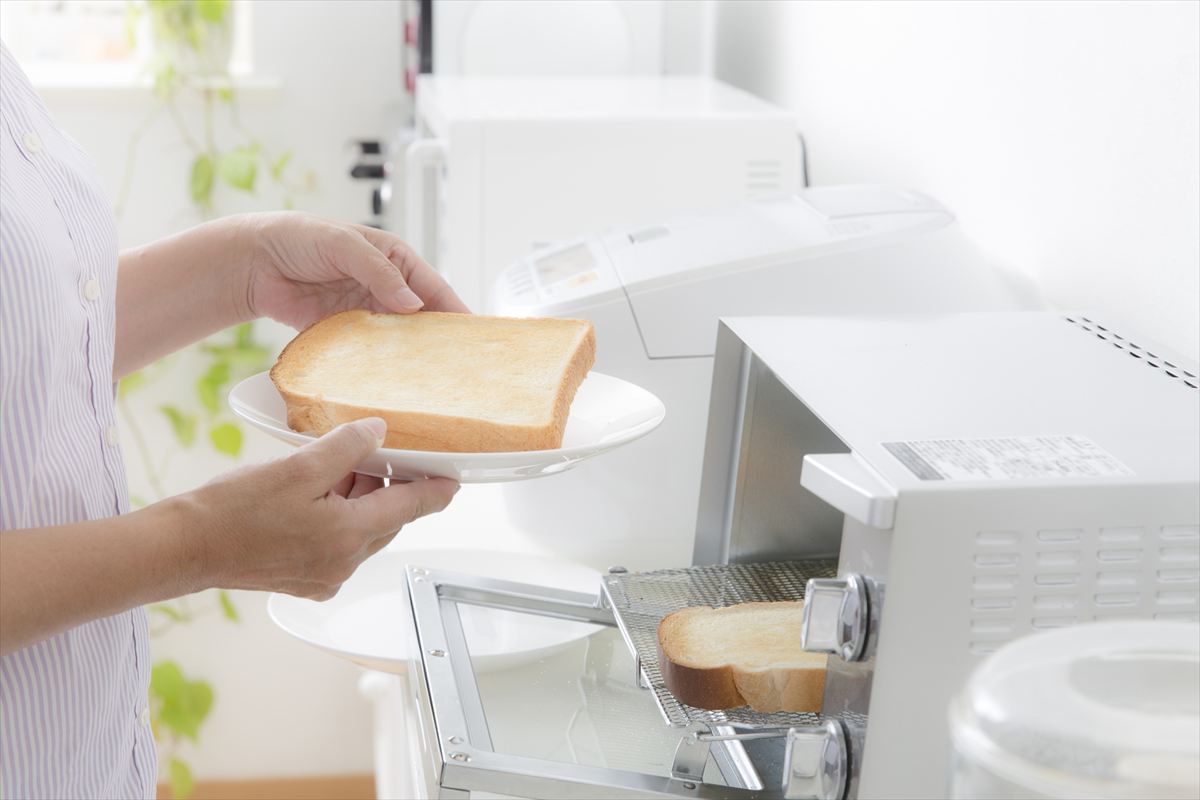 食パンをどの向きで入れると、おいしく焼けるのか？