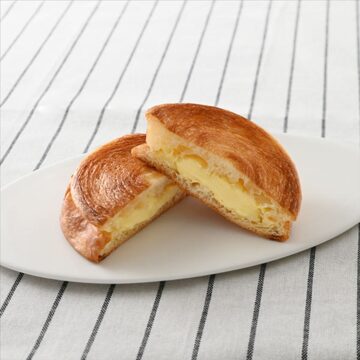 「も～っちり食感クロワッサンロール（ダブルカスタード）」のイメージ