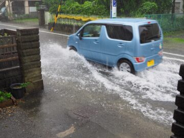 自宅が浸水するのを防ぐには？（画像はイメージ）